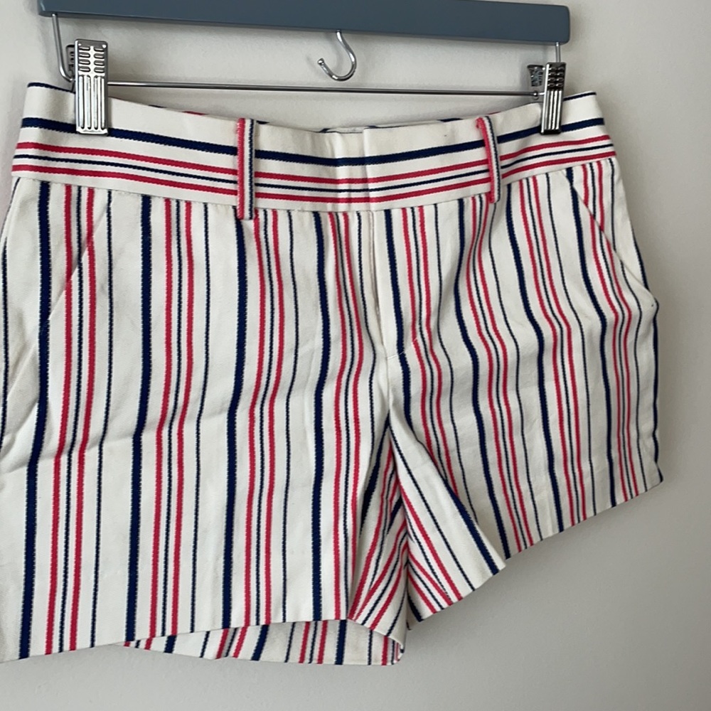 Club Monaco Shorts - Picture 4 of 6